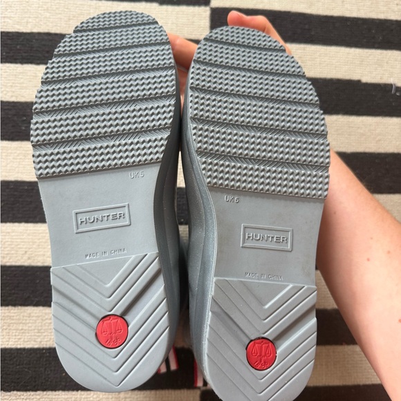 Hunter Play Cosmic Silver Rain Boots - Picture 3 of 4